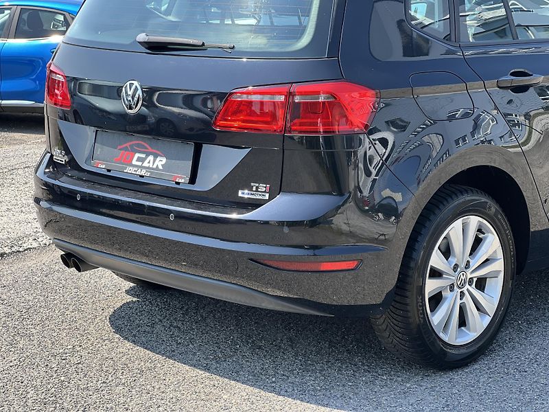 Volkswagen Golf Sportsvan 1.4TSi 92kw DSG KLIMA - fotka 48 z 48