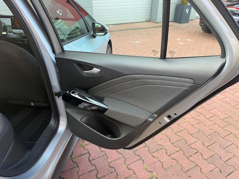 Volkswagen ID.3 (2023) Pro,62kWh,ACC,LED,Facelift2024 - fotka 17 z 21