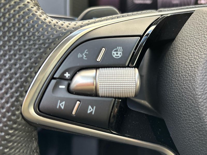 Škoda Karoq Selection - fotka 22 z 26