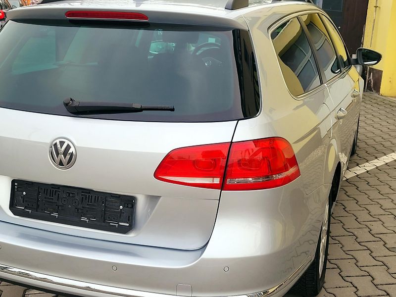 Volkswagen Passat 2,0TDi *SERV.KNIHA* PERFEKTNÍ  - fotka 11 z 48