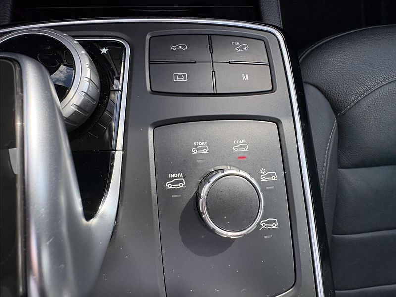 Mercedes-Benz GLE 5,0 500 AMG V8 Servis MB,Top - fotka 14 z 61
