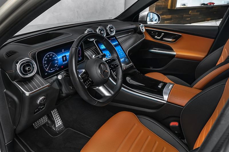 Mercedes-Benz GLC AMG 4M Nappa HuD - fotka 12 z 22