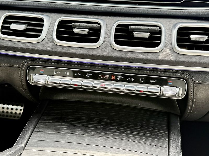 Mercedes-Benz GLE (2022) 400 d 4MATIC kupé - fotka 21 z 49