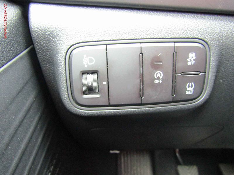 Hyundai i20 (2021) 1.2i, AC - fotka 16 z 19