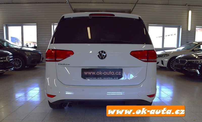 Volkswagen Touran 2.0 TDI HIGH. 7 MÍST 61 000 KM - fotka 5 z 52
