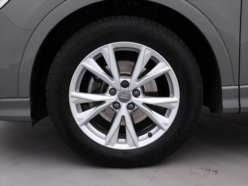 Audi Q3 2,0 35TDI  S-tronic CZ S-line - fotka 32 z 39