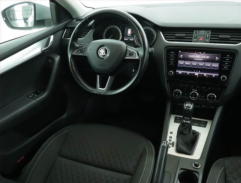 Škoda Octavia (2017) 2.0 TDI, 4X4, Automat - fotka 7 z 19