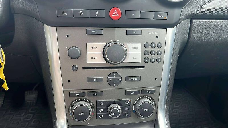 Opel Antara ENJOY 2.2 CDTI 4x4 MT6/1486 - fotka 19 z 28