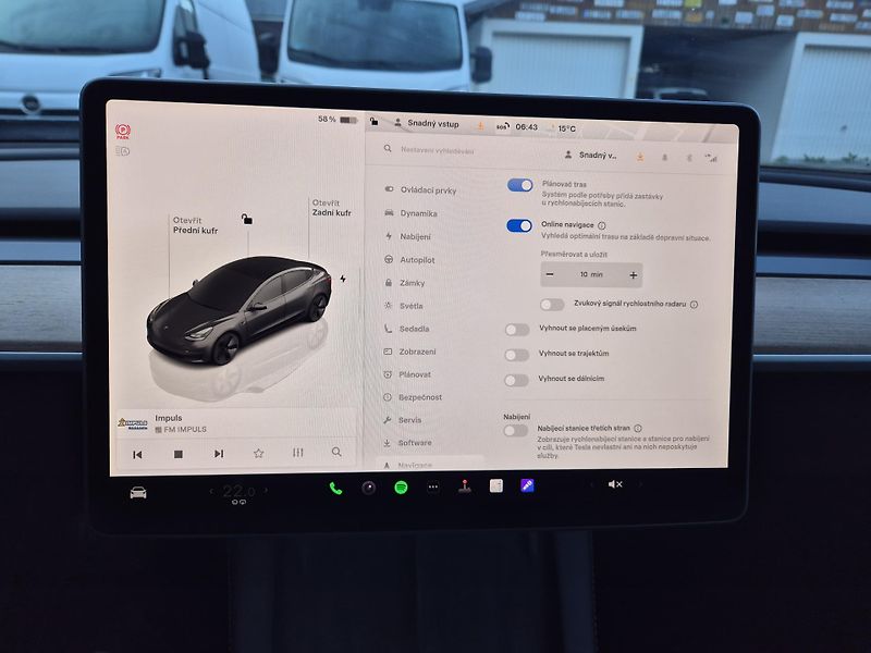 Tesla Model 3 LONG RANGE DUAL MOTOR SOH 94,5 - fotka 31 z 50