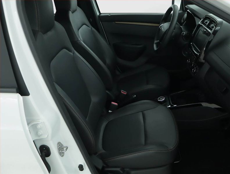Dacia Spring (2023) Electric 65 (27 kWh), SoH 93% - fotka 9 z 16