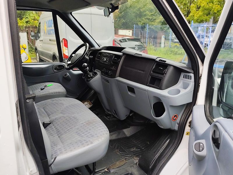 Ford Transit (2013) 2,2 TDCI L3H2 9MÍST BUS KLIMA - fotka 16 z 24