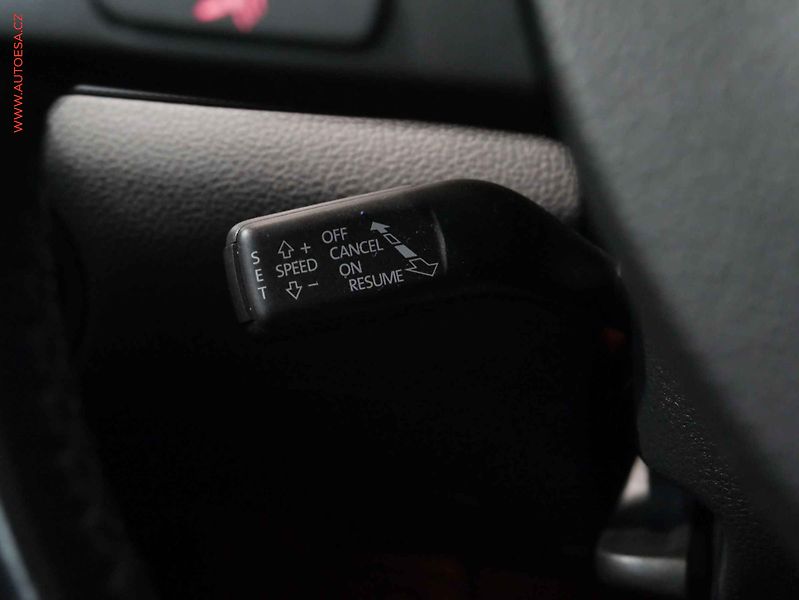 Volkswagen Sharan (2013) 2.0. TDI, servis.kniha, DSG - fotka 14 z 24