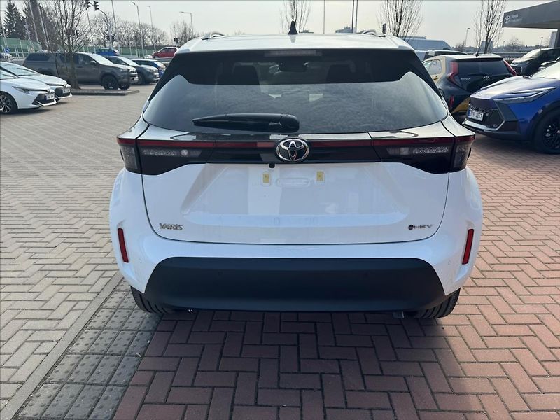 Toyota Yaris Cross (2025) 1,5 1.5l HEV Style - fotka 6 z 13
