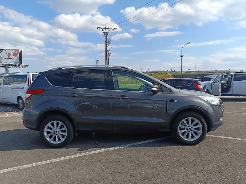 Ford Kuga (2015) - fotka 35 z 37