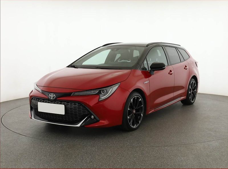 Toyota Corolla (2021) 2.0 Hybrid - fotka 2 z 19