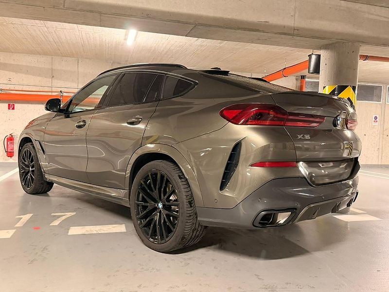 BMW X6 (2025) - fotka 10 z 14