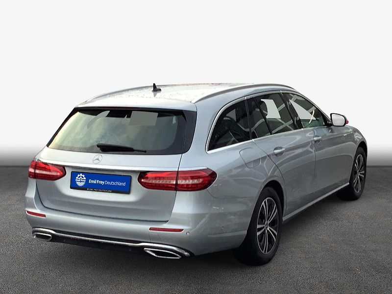 Mercedes-Benz Třídy E E 220 d T 9G-TRONIC Avantgarde - fotka 2 z 36