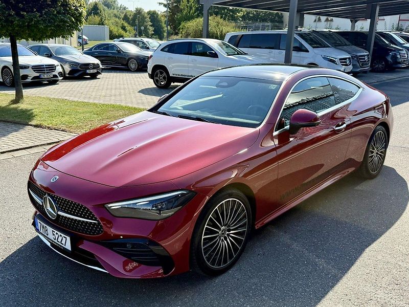 Mercedes-Benz CLE 300 4MATIC kupé Linie AMG - fotka 44 z 46
