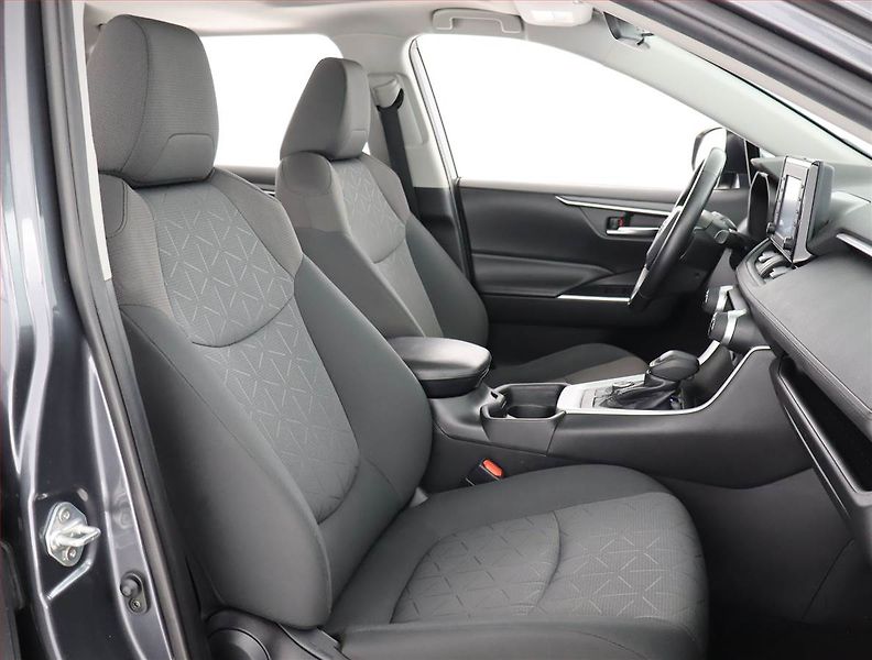 Toyota RAV4 (2020) 2.5 Hybrid - fotka 9 z 23