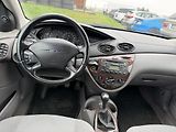 Ford Focus 1.8i - náhled 11