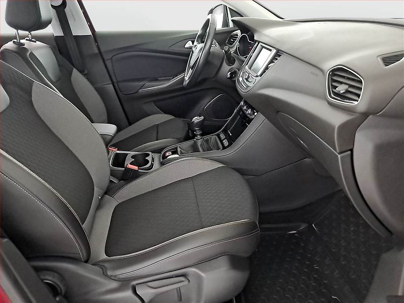 Opel Grandland X (2021) 1.2 Turbo, ČR,1.maj, Kůže - fotka 9 z 16