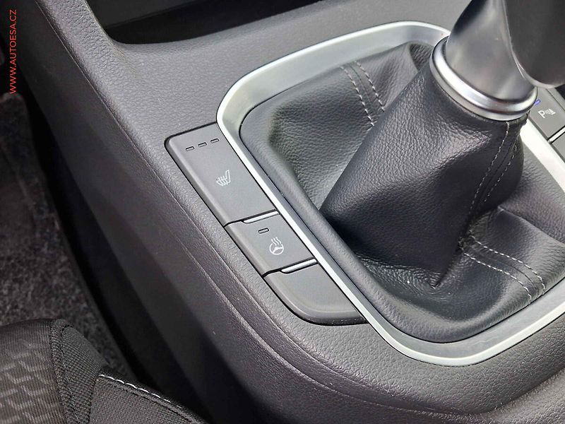 Hyundai i30 (2020) 1.0 T-GDi, 1.maj,ČR, Style - fotka 18 z 19