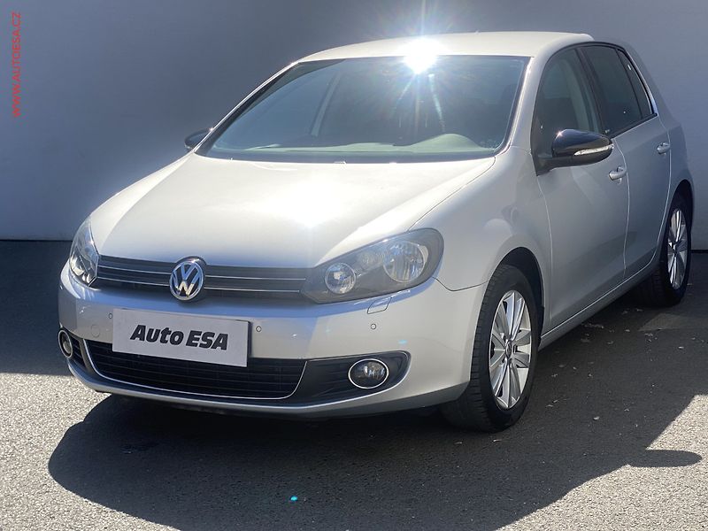 Volkswagen Golf (2011) 1.2 TSi, Style - fotka 3 z 17