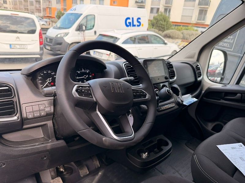 Fiat Ducato 2.2 MTJ 140k L2H2 - 6 míst - s - fotka 8 z 14