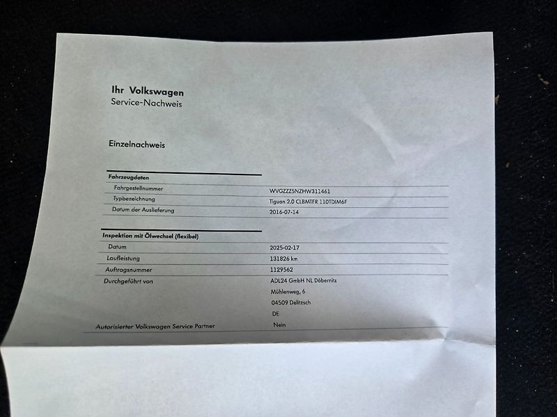 Volkswagen Tiguan (2016) 2.0 TDI NAVI, Serviska - fotka 21 z 39