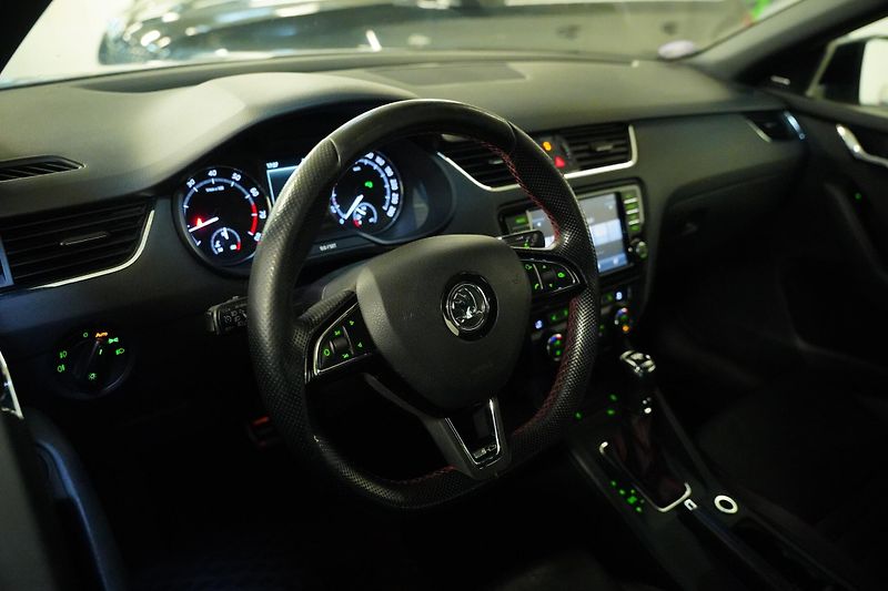 Škoda Octavia - fotka 14 z 27