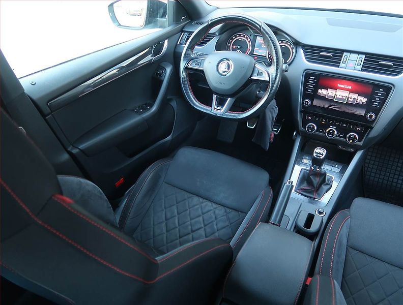 Škoda Octavia (2017) RS 2.0 TDI, Automat - fotka 7 z 17