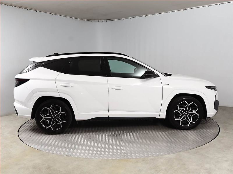 Hyundai Tucson (2023) N-Line 1.6 T-GDI 48V MHEV - fotka 6 z 19