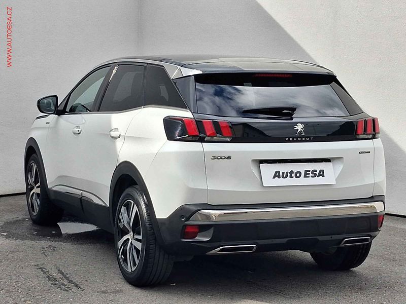 Peugeot 3008 (2017) 1.2PT, GT Line, AT, LED - fotka 6 z 20