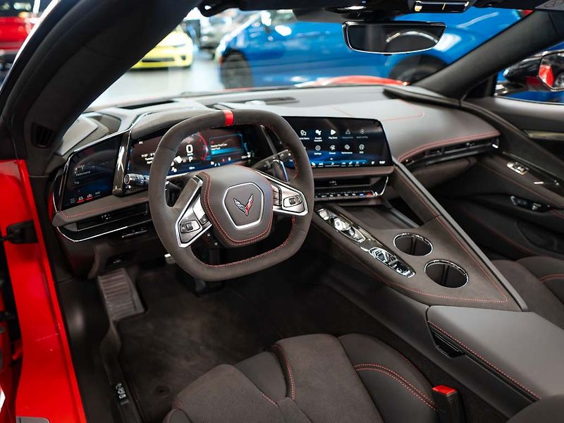 Chevrolet Corvette (2026) 6.2 Cabrio 3LT Z51 Facelift - fotka 13 z 42