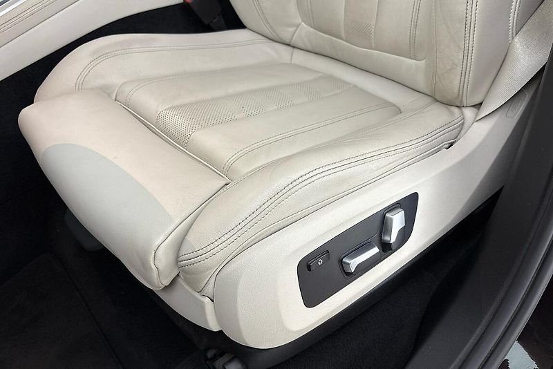 BMW X5 xDrive30d - fotka 7 z 27