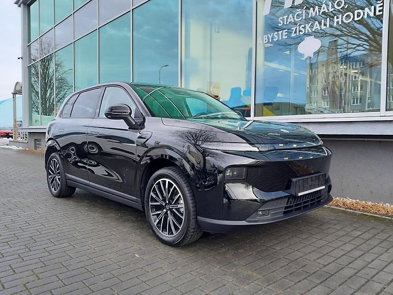 Leapmotor B10 (2025) Design 67kW EV - fotka 3 z 49