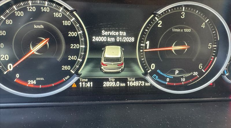 BMW X5 2,0 25D X-Drive Sportpaket 170 - fotka 22 z 28