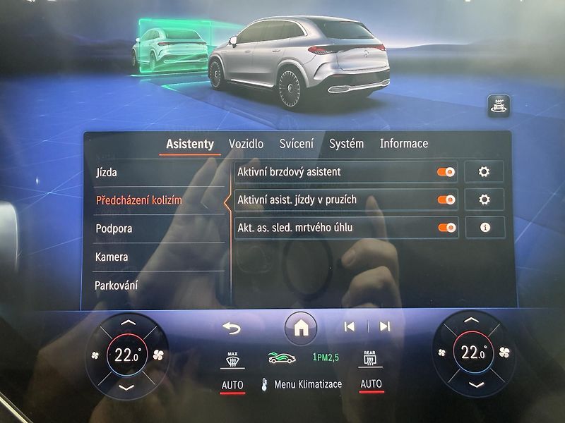 Mercedes-Benz EQE (2023) EQE 43 AMG 4MATIC SUV - fotka 30 z 54