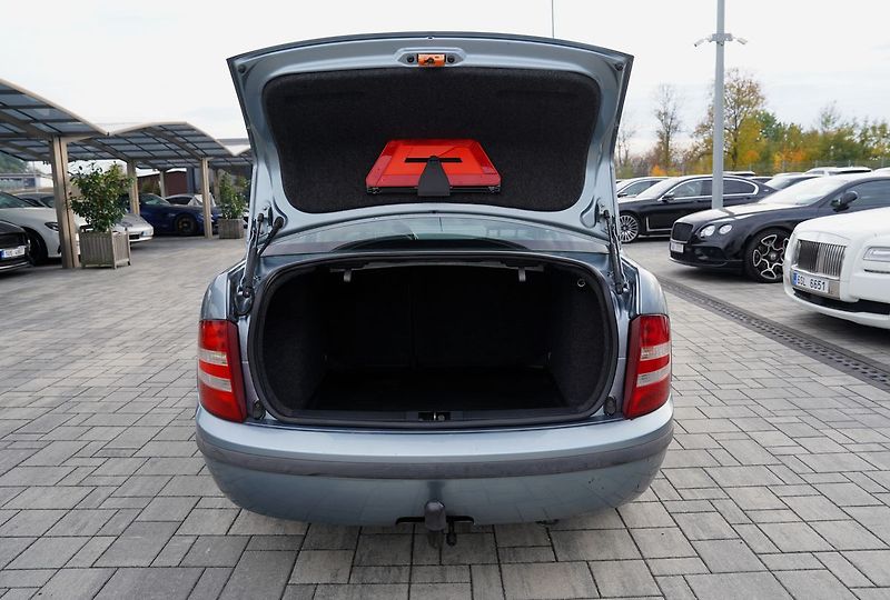 Škoda Fabia 1.9 TDI,100 PS/klima/alarm - fotka 11 z 34