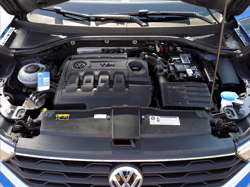Volkswagen T-Roc 1,6 TDi 85 kW,  servisní kniha - fotka 26 z 27