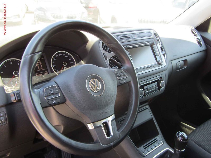 Volkswagen Tiguan (2014) 1.4 TSi, ČR, Trend&Fun - fotka 13 z 18