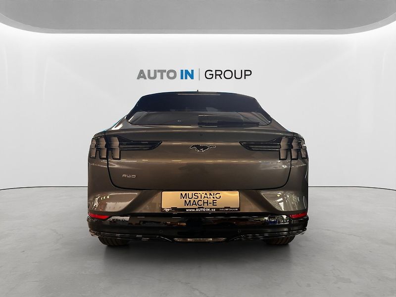 Ford Mustang Mach-E (2024) MACH-E Premium 5D 72,6 kWh STA - fotka 4 z 6