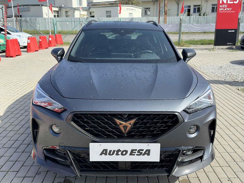 Cupra Formentor (2023) 2.5 TSI, 1.maj,ČR, AT - fotka 2 z 20