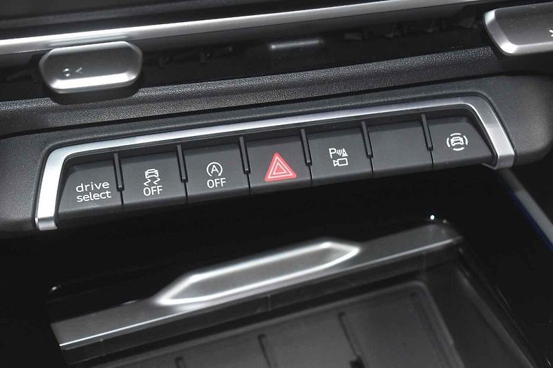 Audi Q3 jsem otestoval ve verzi SUV. Opět je v nabídce také Sportback.