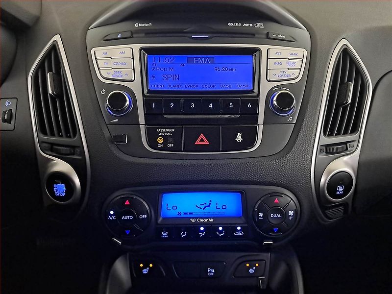 Hyundai ix35 (2010) 2.0 CRDi, 4X4, Automat - fotka 12 z 17