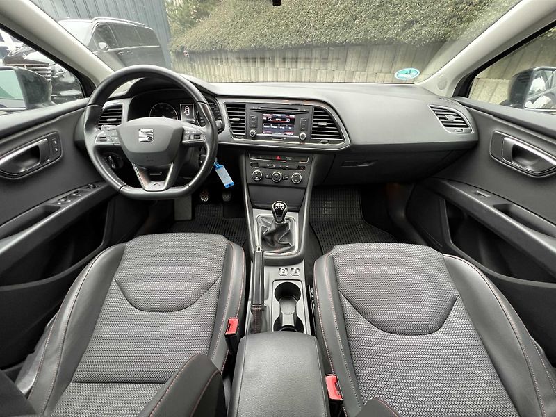 Seat Leon FR 1.4 TSi 90 kW SERVISKA - fotka 9 z 13