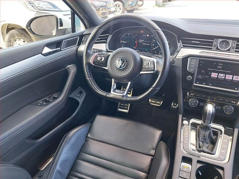 Volkswagen Passat (2016) R-Line 2.0 BiTDI, 4X4 - fotka 7 z 18