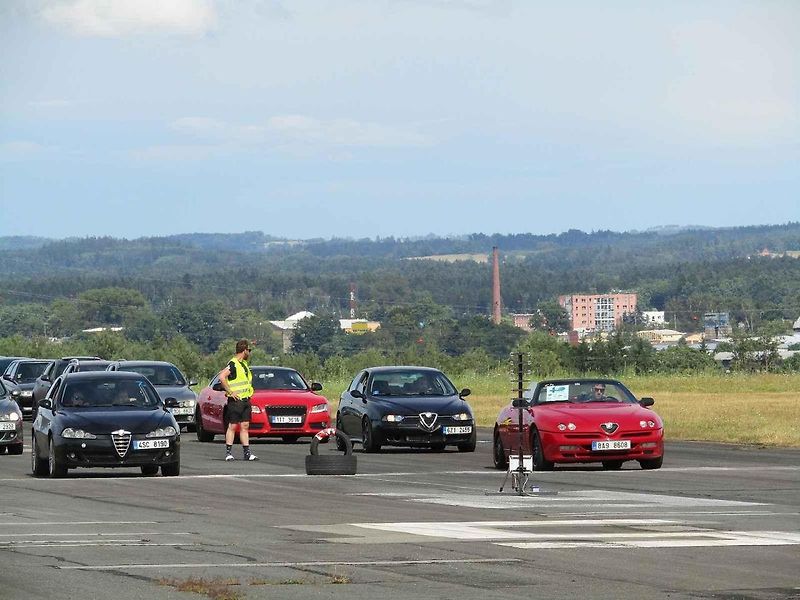 Nultý ročník srazu vozů Alfa Romeo v Jihočeském kraji.
