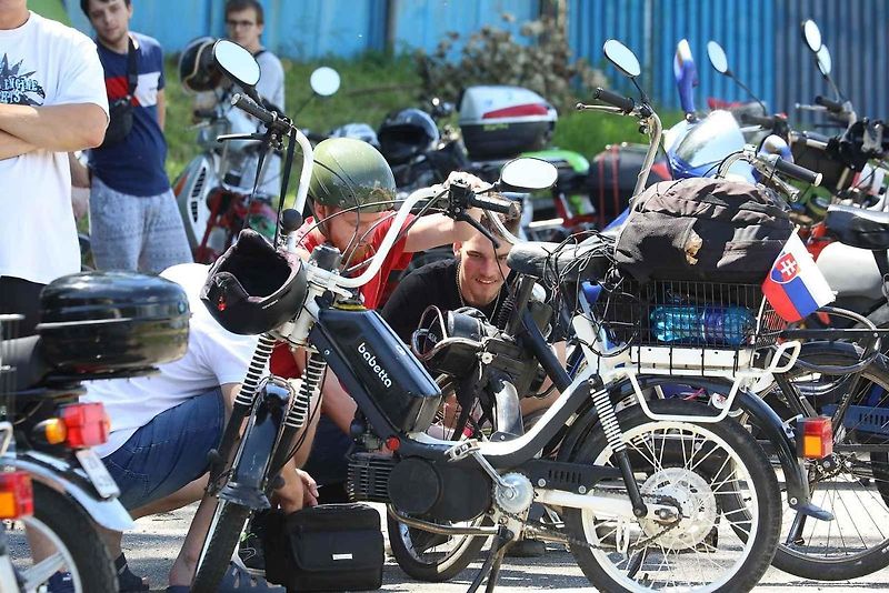 Moped sraz v Brně-Chrlicích