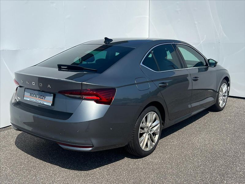 Škoda Octavia 2,0 TDi 110kW 7DSG TOP SELECTI - fotka 2 z 30